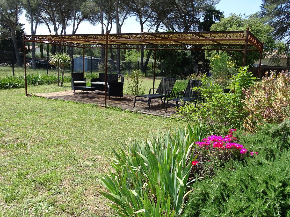 La Coudouliere Hotell Saint-Rémy-de-Provence Exteriör bild
